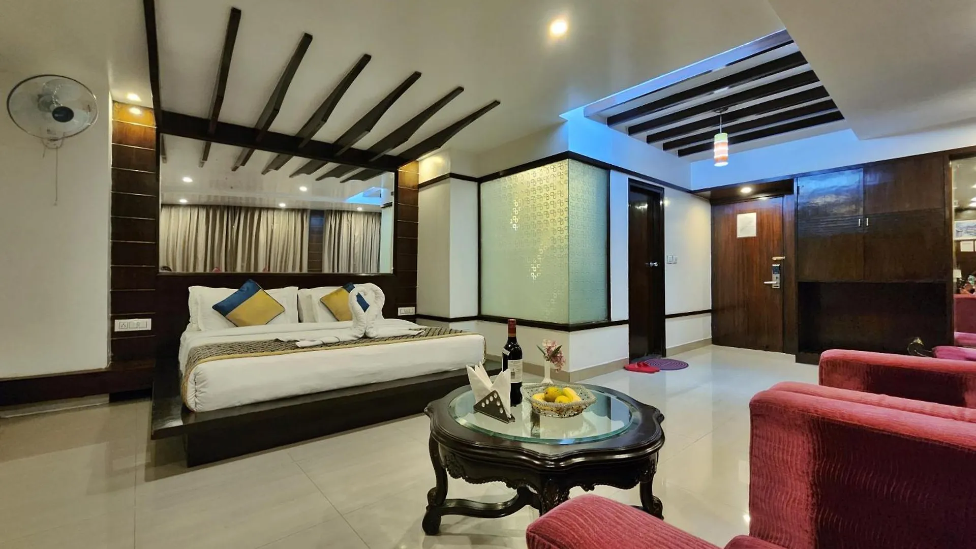 Hotel Surya Σίμλα