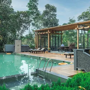 The Mountain Courtyard Resort Thekkady