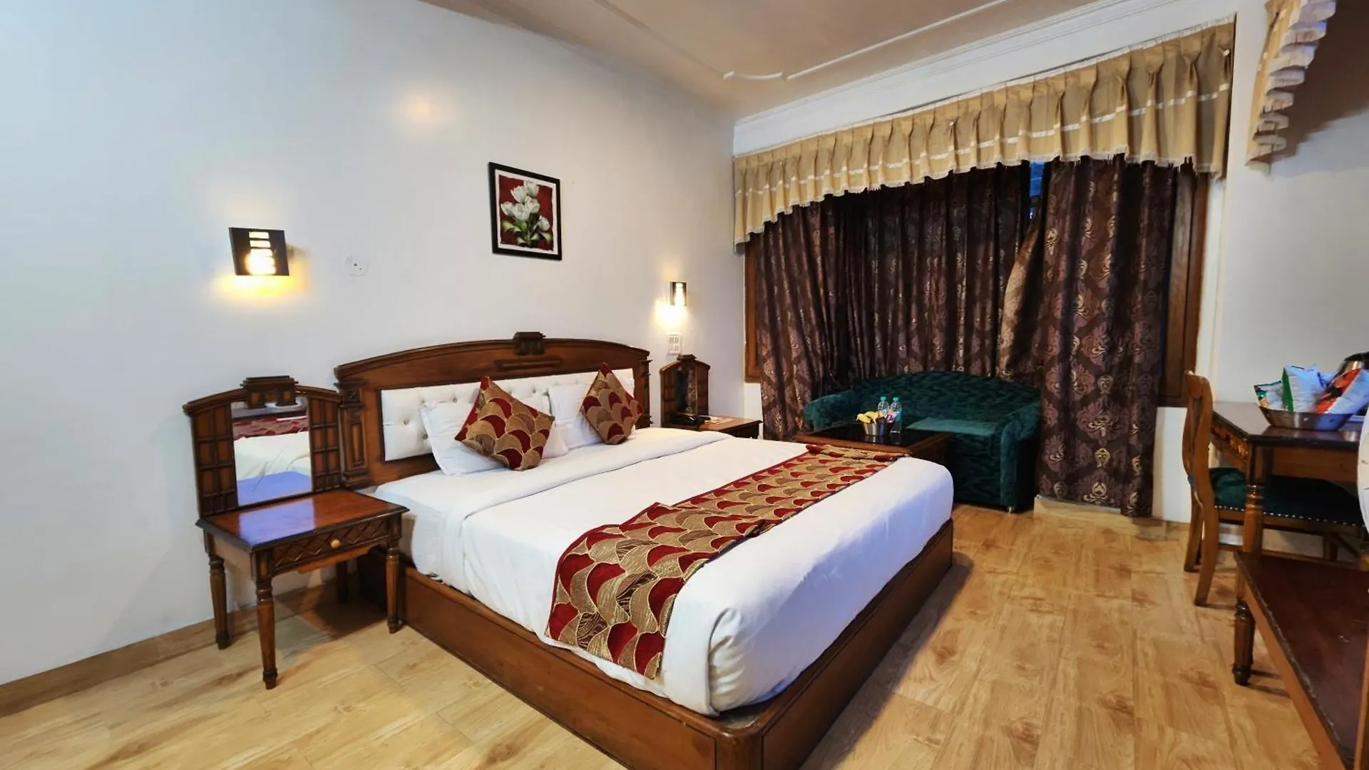 Hotel Surya Shimla 3*,  India